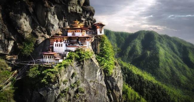 Beautiful Bhutan Tour — photo 1