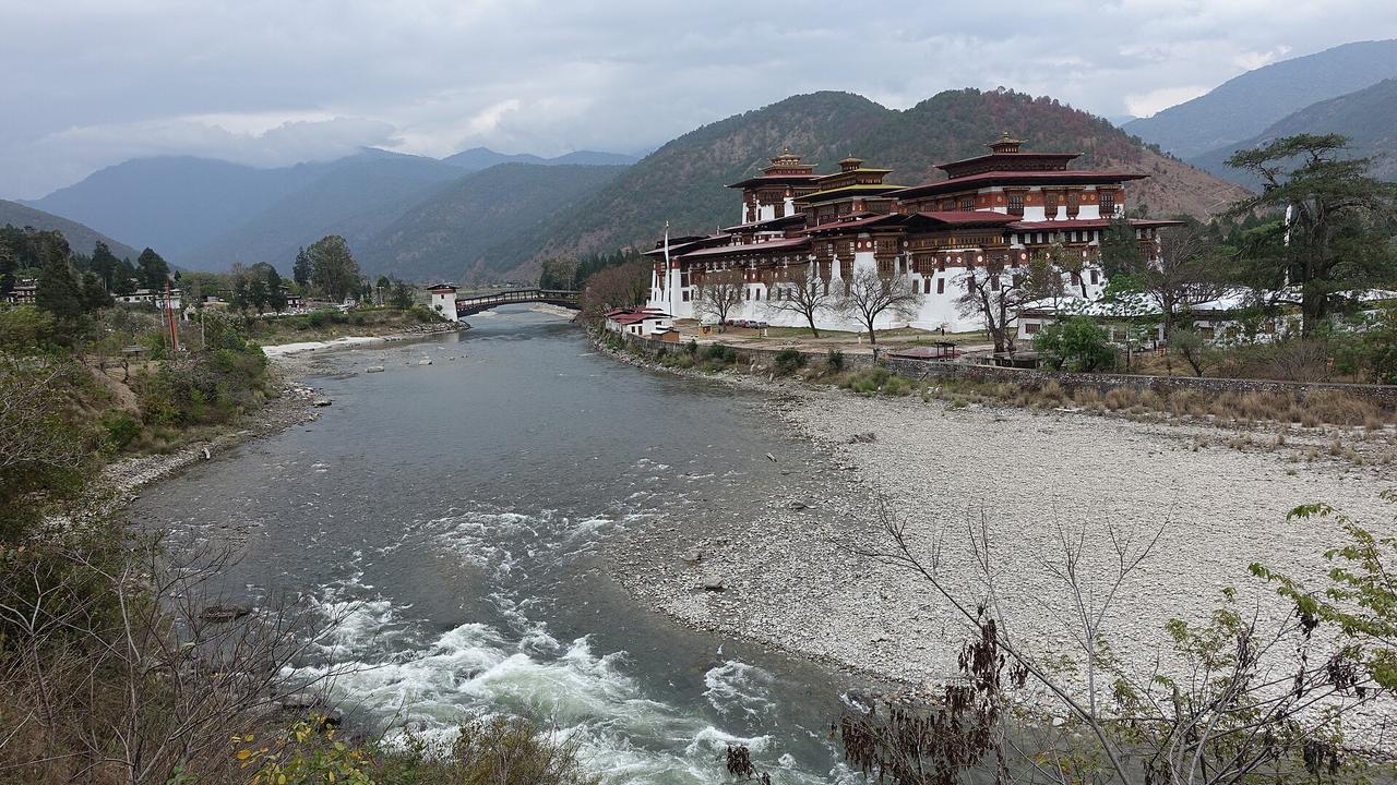 Bhutan Family Road Trip from Siliguri – 7 Days via Phuentsholing — photo 3